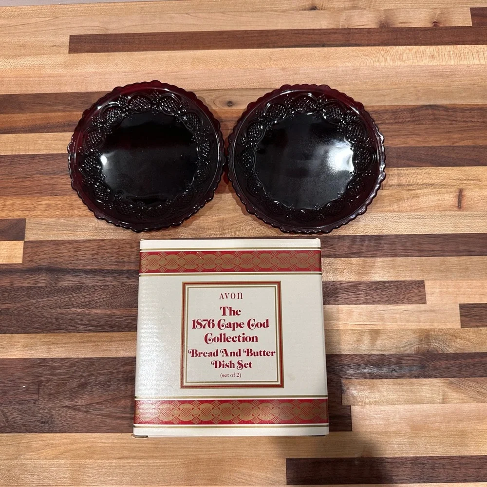 Avon The 1876 Cape Cod Ruby Collection Bread & Butter Dish Set In Box Set of 3 - Picture 2 of 11